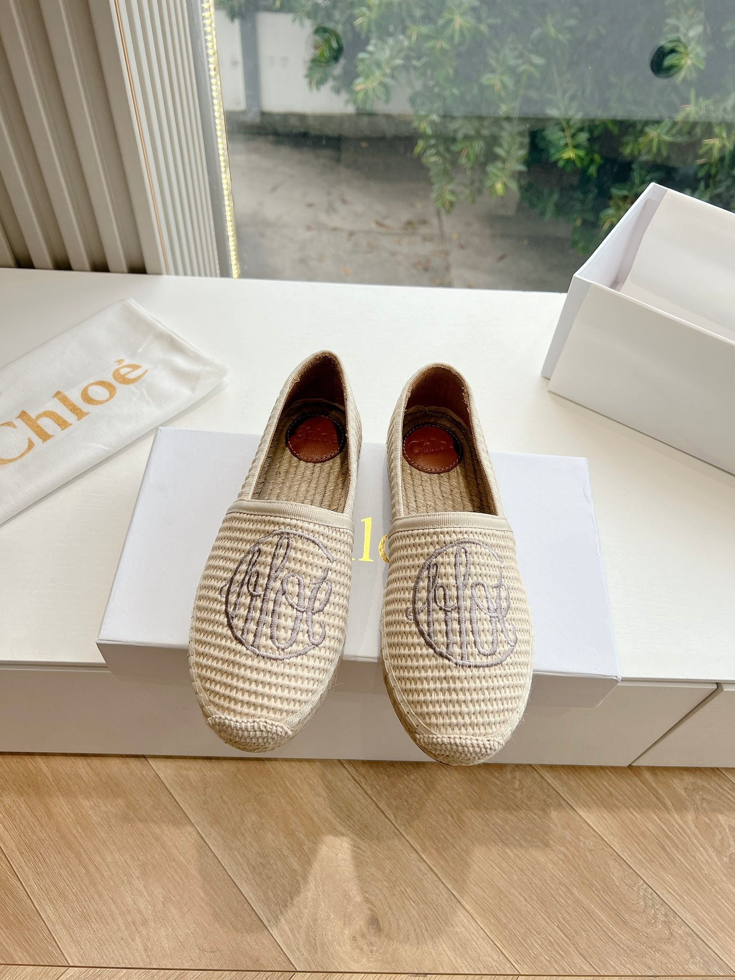 WOVEN LOAFER IN BEIGE RAFFIA - Image 2