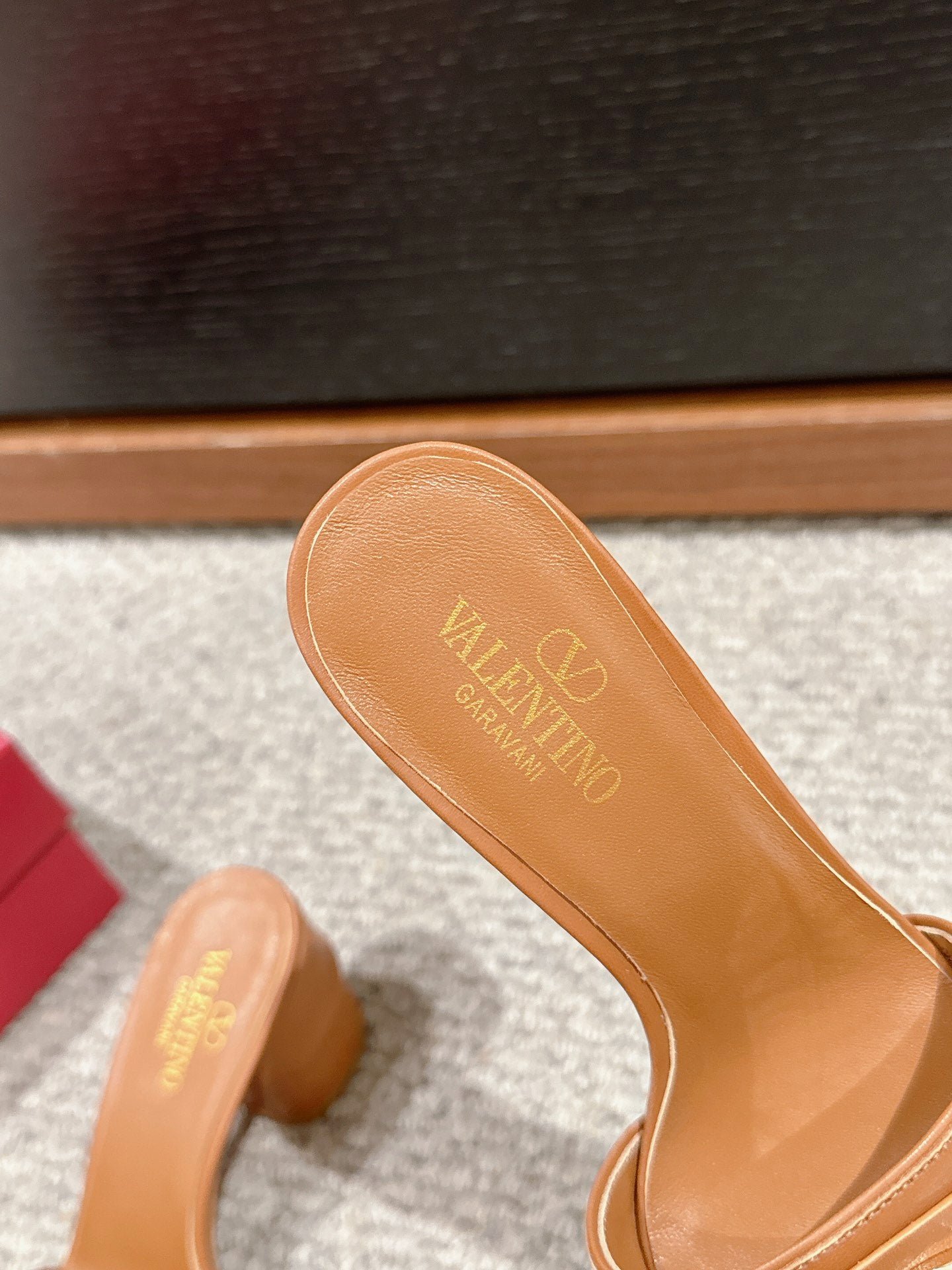 VLOGO SIGNATURE SLIDE SANDAL 60MM IN BRONZE BROWN CALFSKIN - Image 8