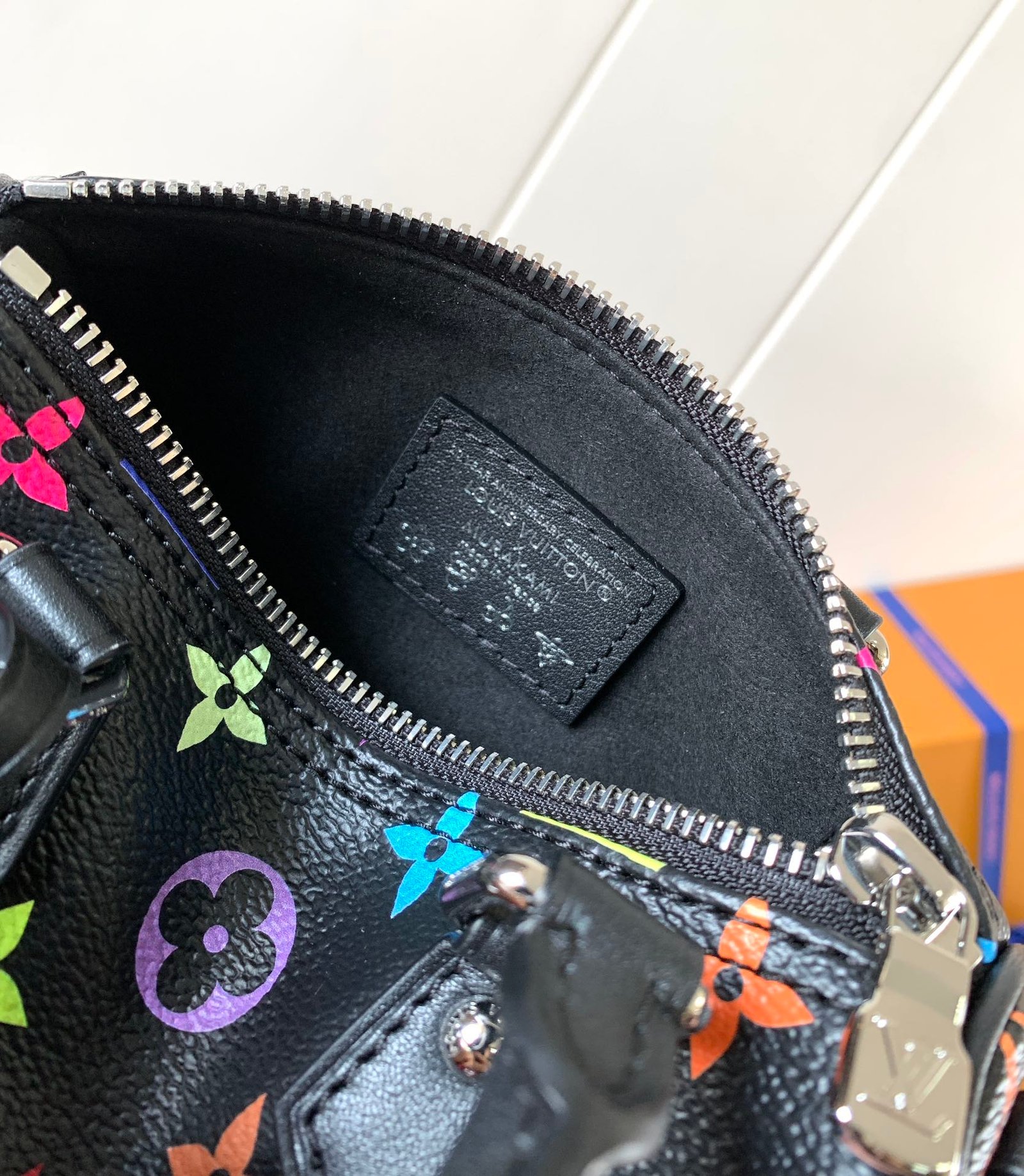 NANO SPEEDY BAG 16 IN COLORFUL MONOGRAM PATTERN AND BLACK COATED CANVAS - Image 4