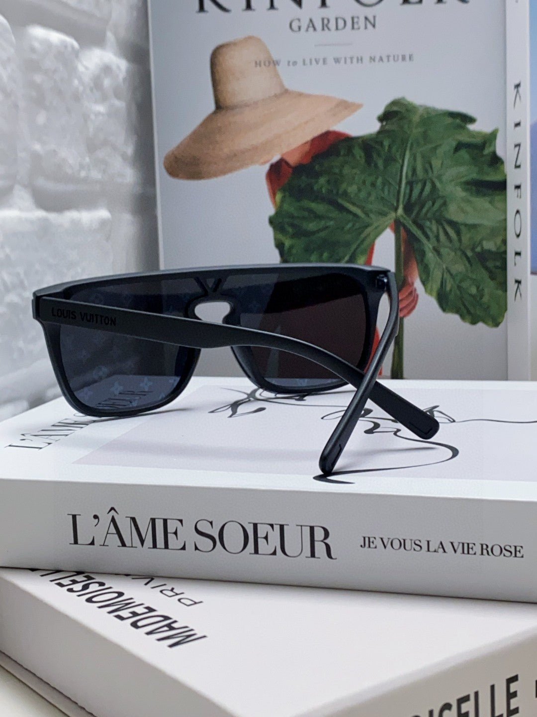 WAIMEA SUNGLASSES 581362 IN BLACK ACETATE MONOGRAM ON LENS - Image 7