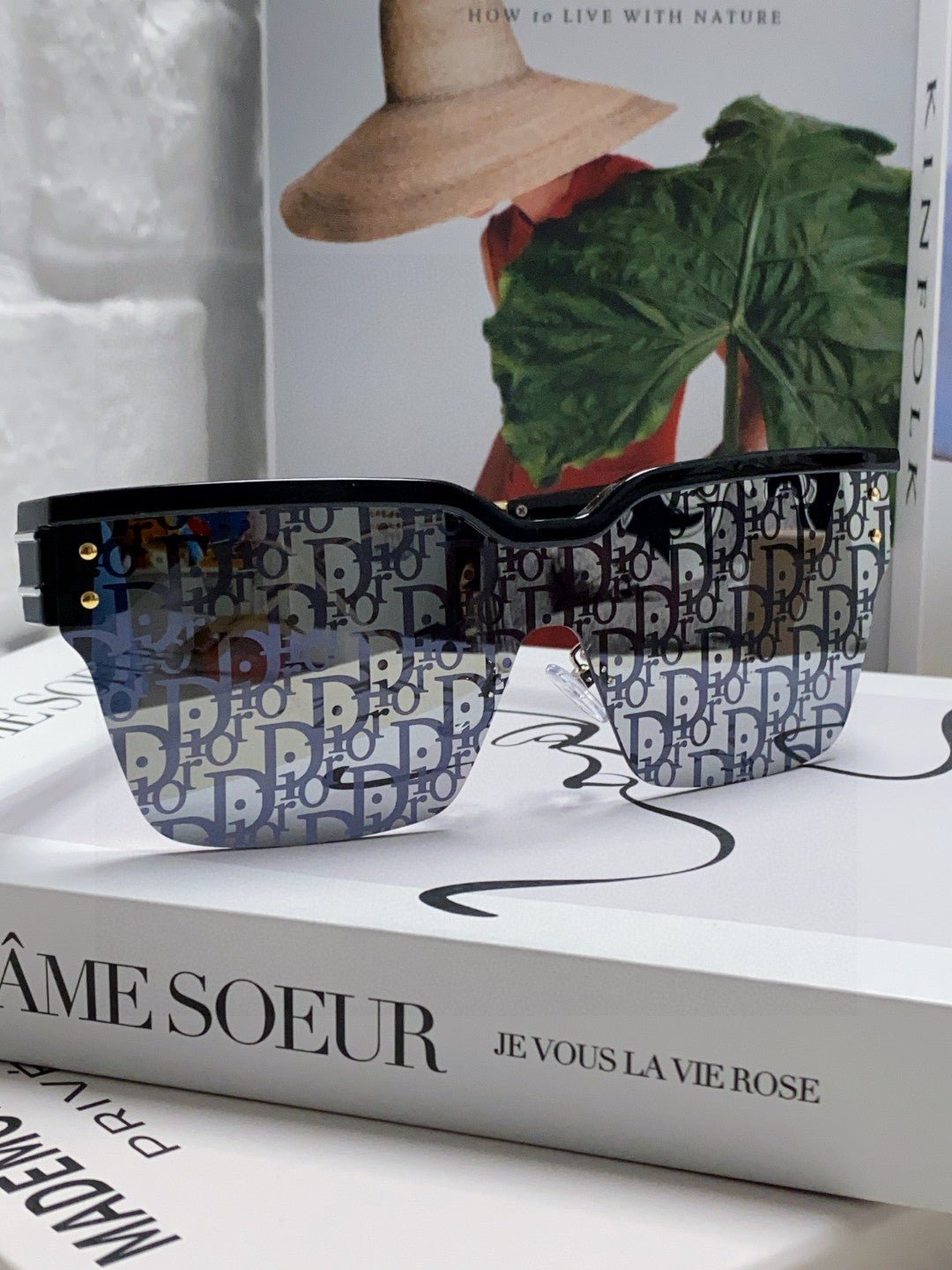 OBLIQUE SUNGLASS 571598 IN BLACK ACETATE - Image 4