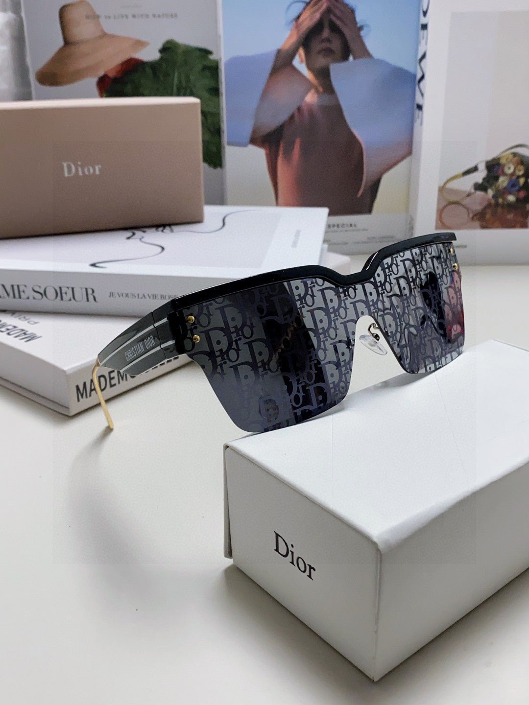 OBLIQUE SUNGLASS 571598 IN BLACK ACETATE - Image 3