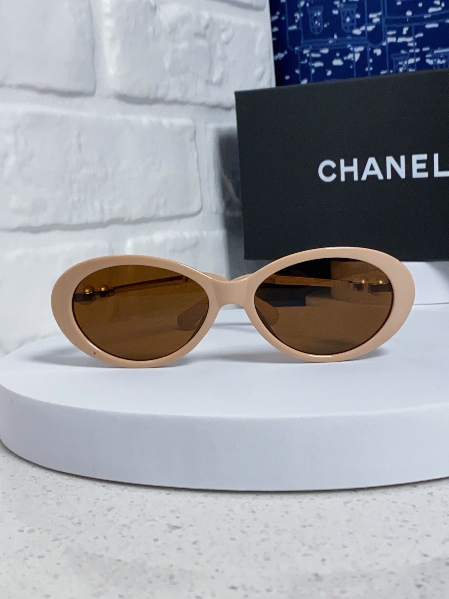 OVAL SUNGLASSES 640341 IN NUDE ACETATE METAL FRAME - Image 4