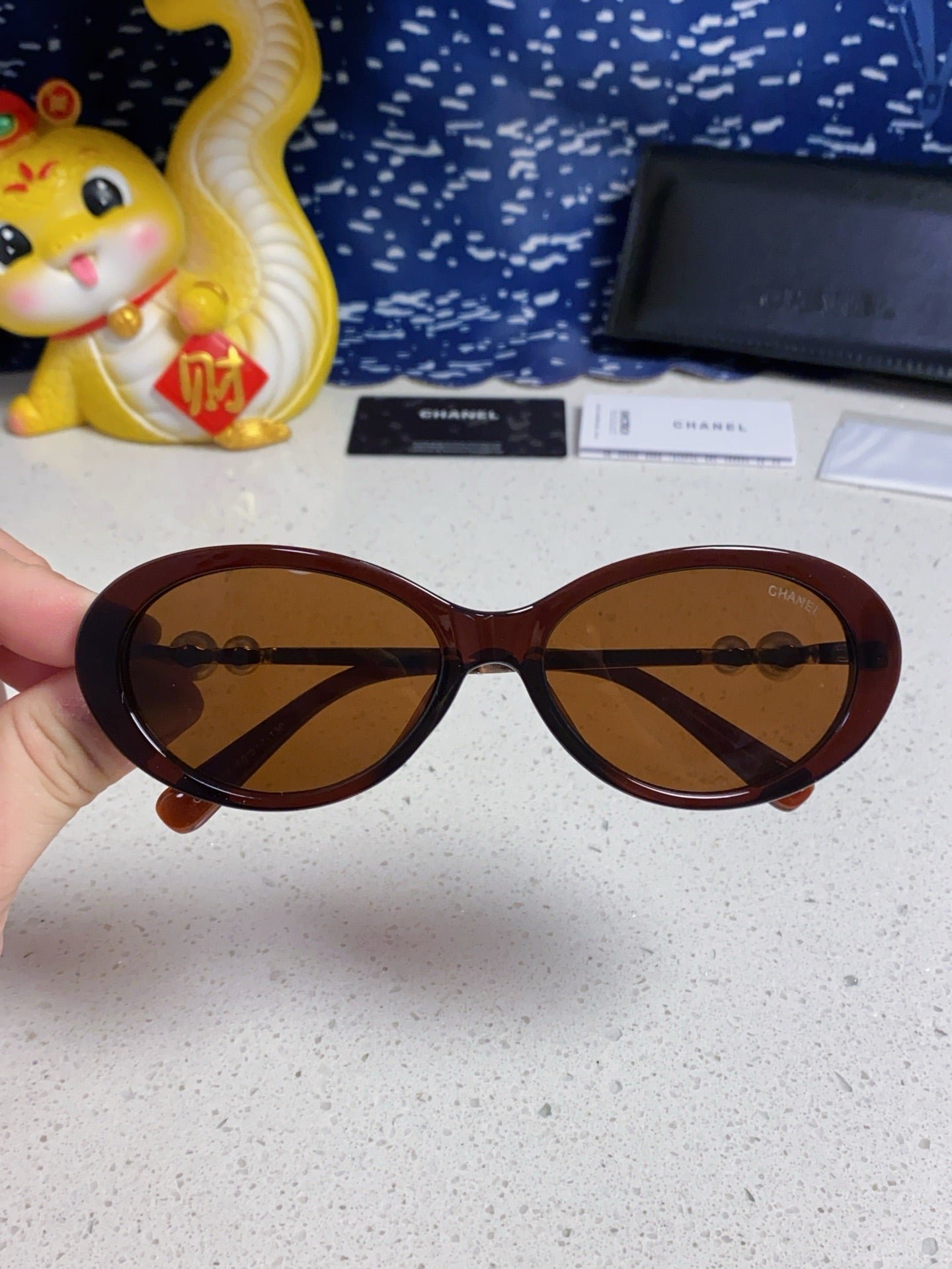 OVAL SUNGLASSES 640342 IN BROWN CLEAR ACETATE METAL FRAME - Image 9