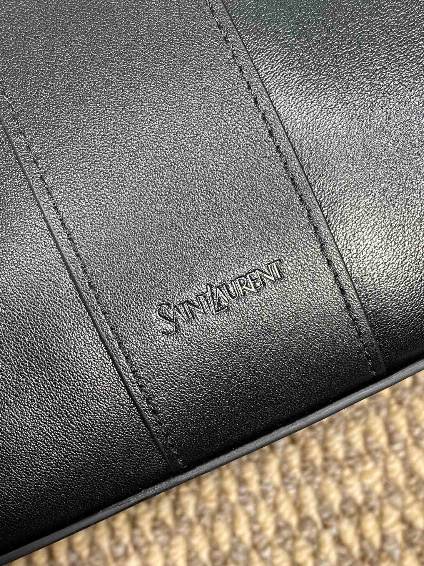 Y TOTE BAG 39 IN BLACK CALFSKIN - Image 4