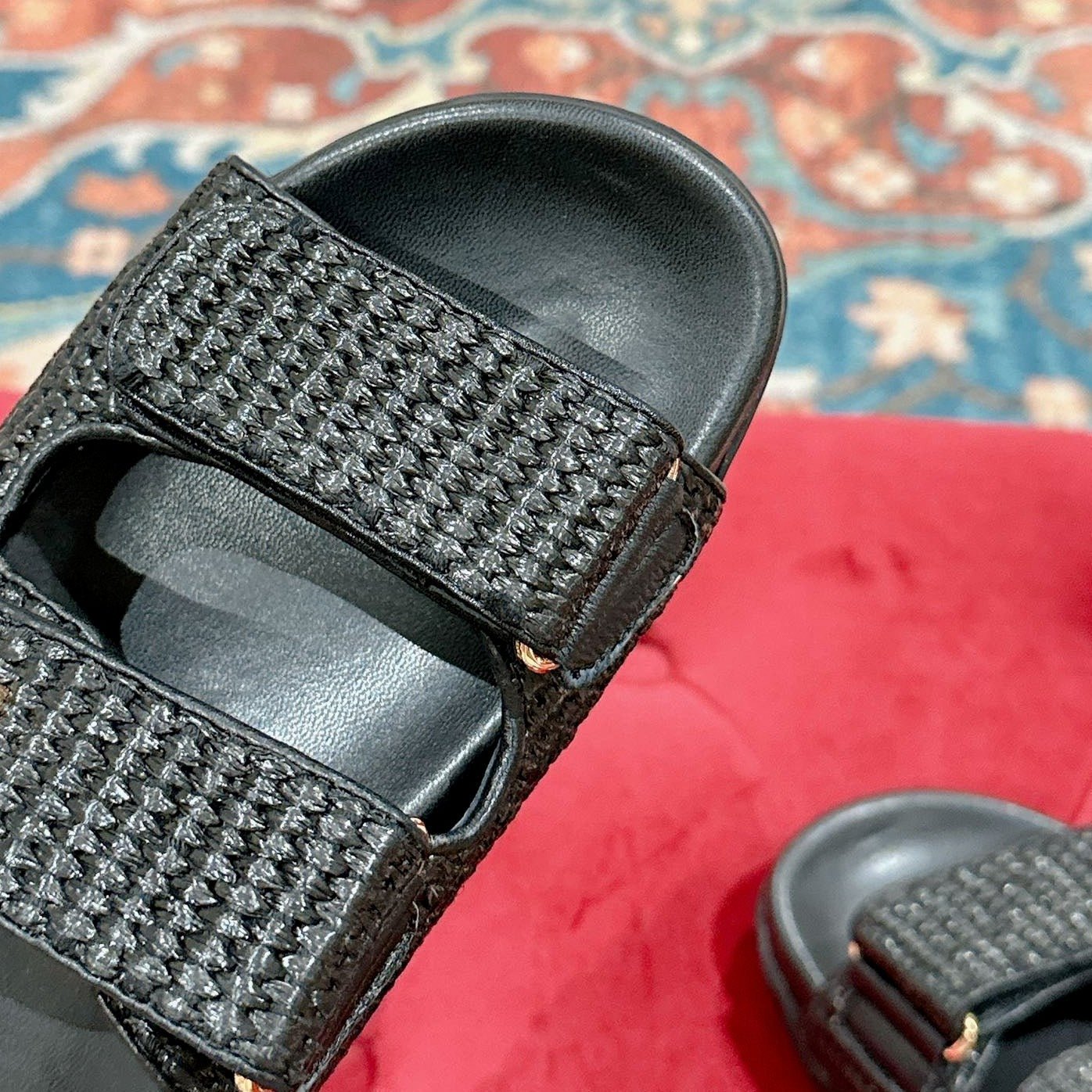 Women's Sandals Black Sheepskin With Straps - Image 5