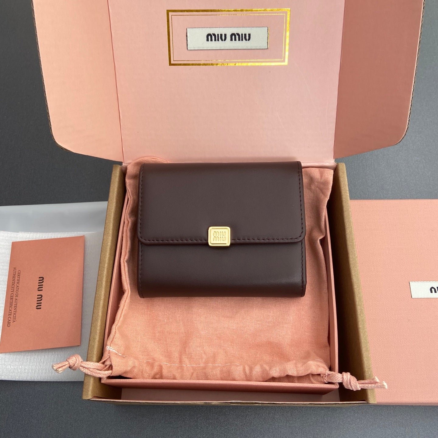 WALLET 12 IN ZAMBEZI BROWN SMOOTH CALFSKIN GOLD HARDWARE - Image 4
