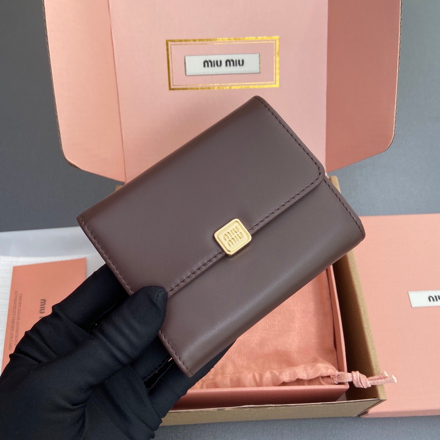 WALLET 12 IN ZAMBEZI BROWN SMOOTH CALFSKIN GOLD HARDWARE - Image 8