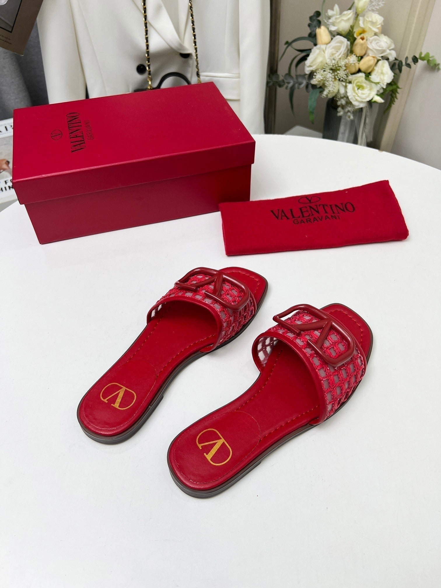 Vlogo embellished leather-trimmed raffia slides red - Image 7