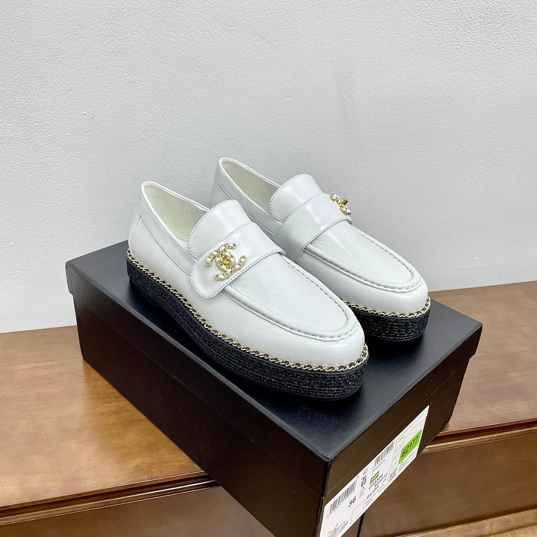 PLATFORM LOAFERS WHITE CALFSKIN - Image 4