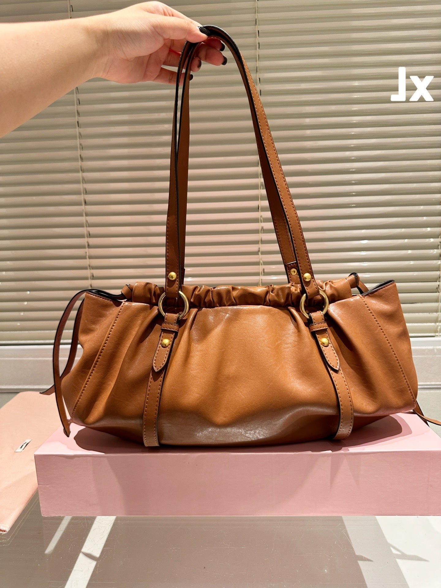 NAPPA 42 BAG IN OAK LEATHER - Image 2