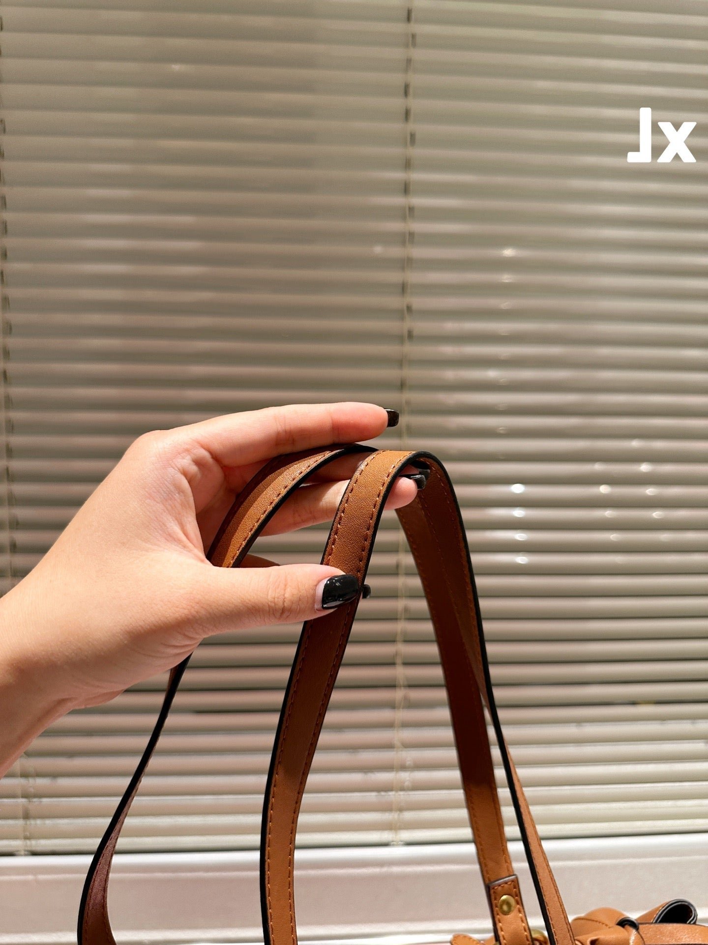 NAPPA 42 BAG IN OAK LEATHER - Image 9