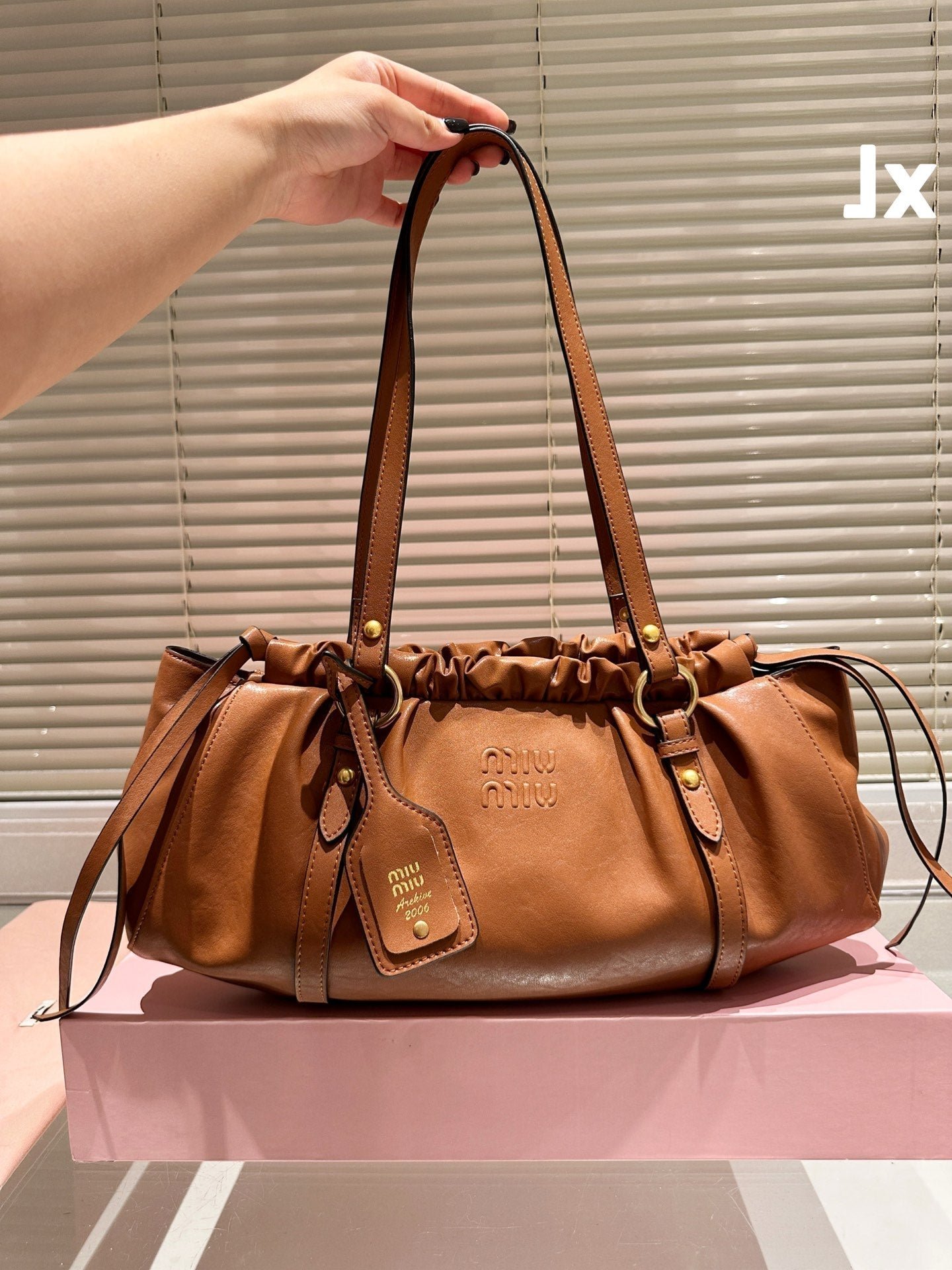NAPPA 42 BAG IN OAK LEATHER - Image 3