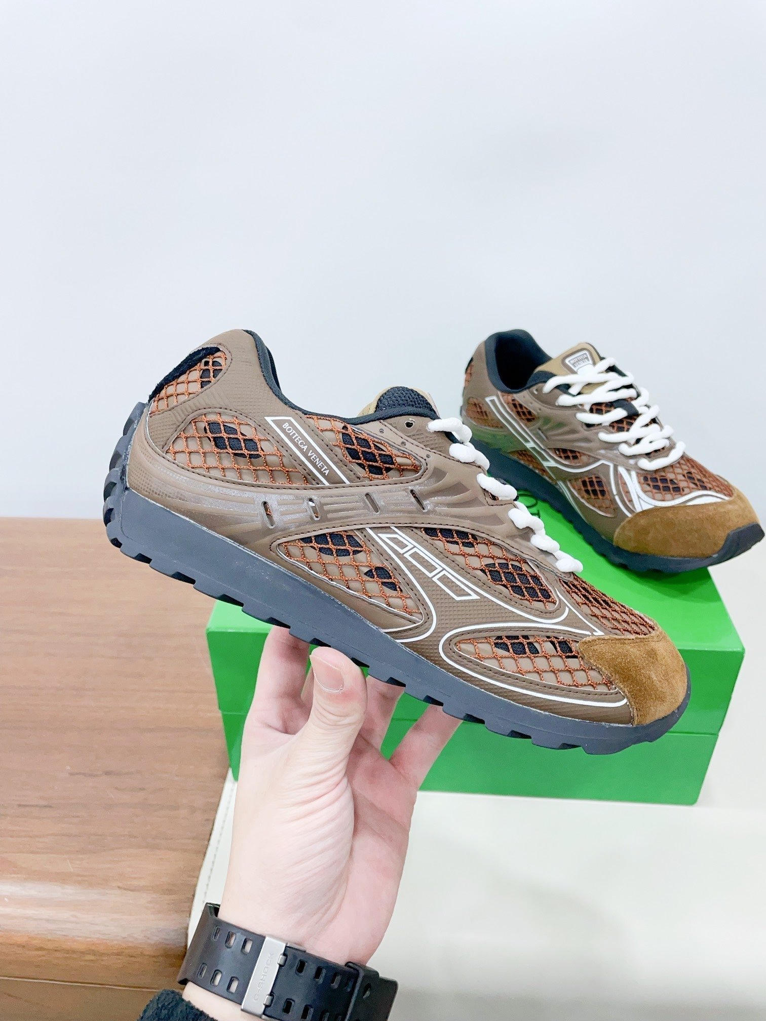 ORBIT SNEAKER IN CHOCOLATE BROWN SUEDE AND METALLIC MESH - Image 6