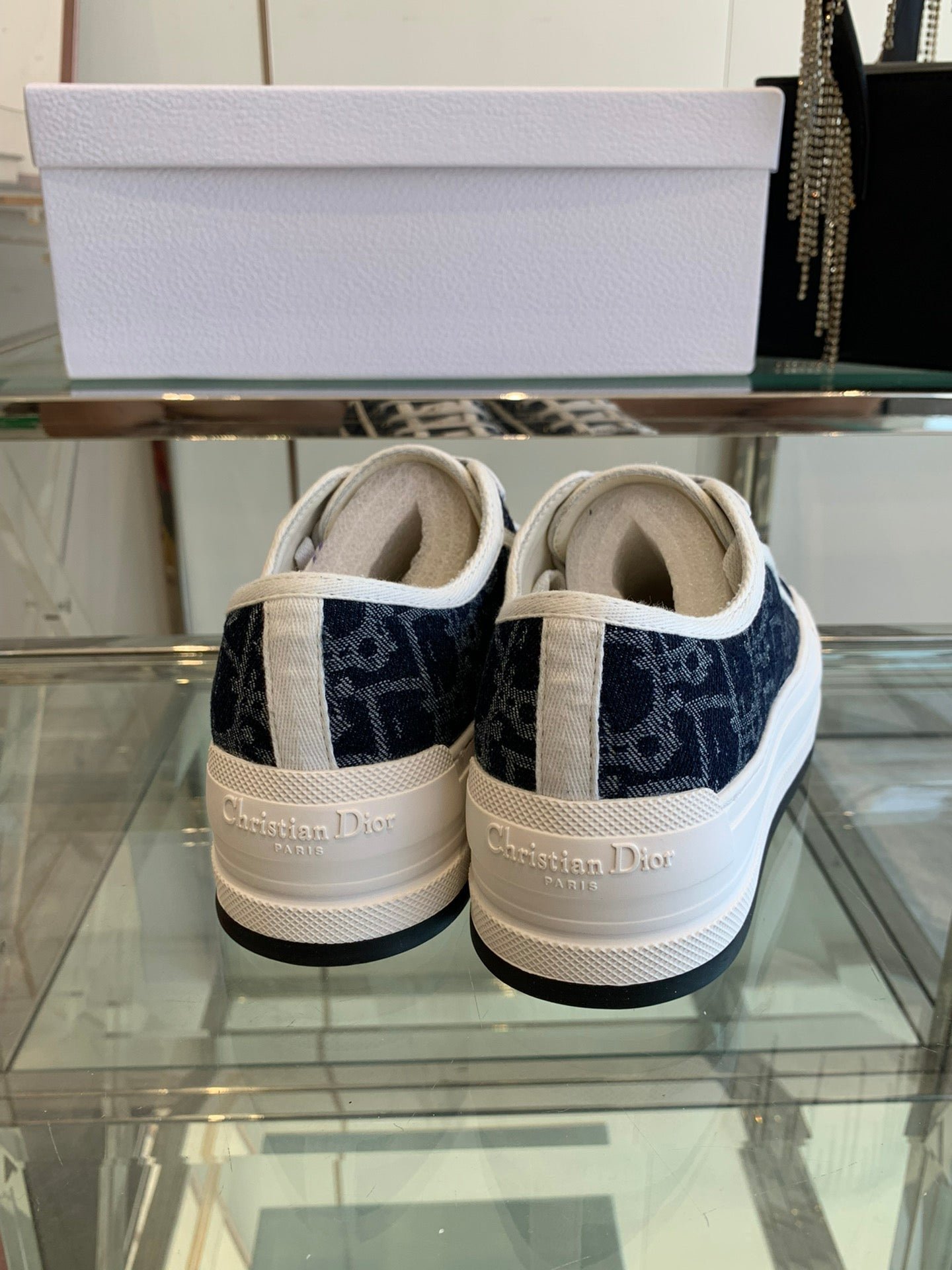 WALK'N PLATFORM SNEAKER IN IN NAVY BLUE EMBROIDERY ICONIC PATTERNS FABRIC - Image 8