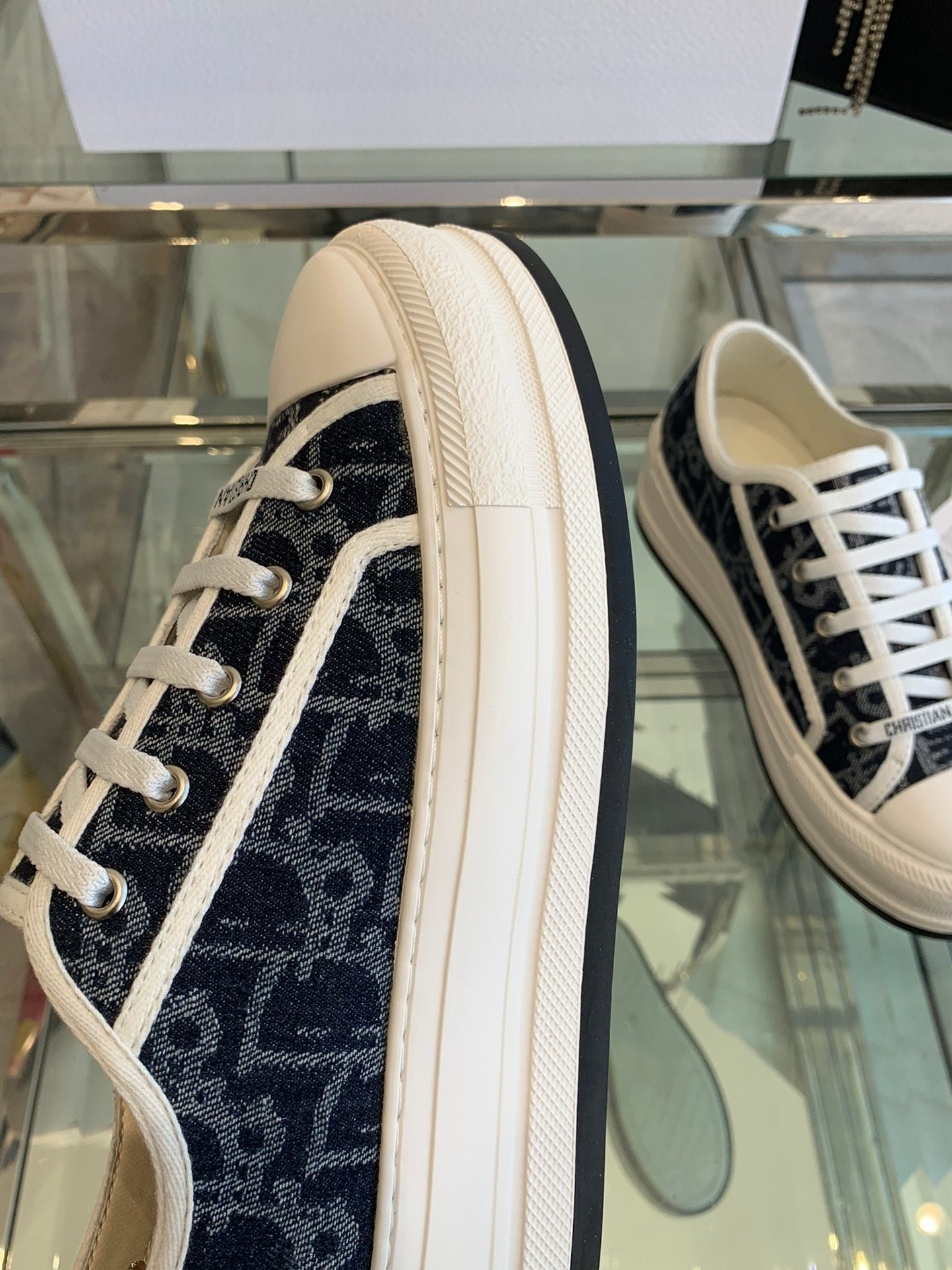WALK'N PLATFORM SNEAKER IN IN NAVY BLUE EMBROIDERY ICONIC PATTERNS FABRIC - Image 6