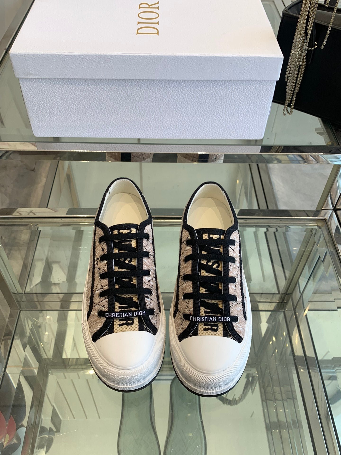 WALK'N PLATFORM SNEAKER BEIGE AND BLACK CANNAGE TWEED - Image 4