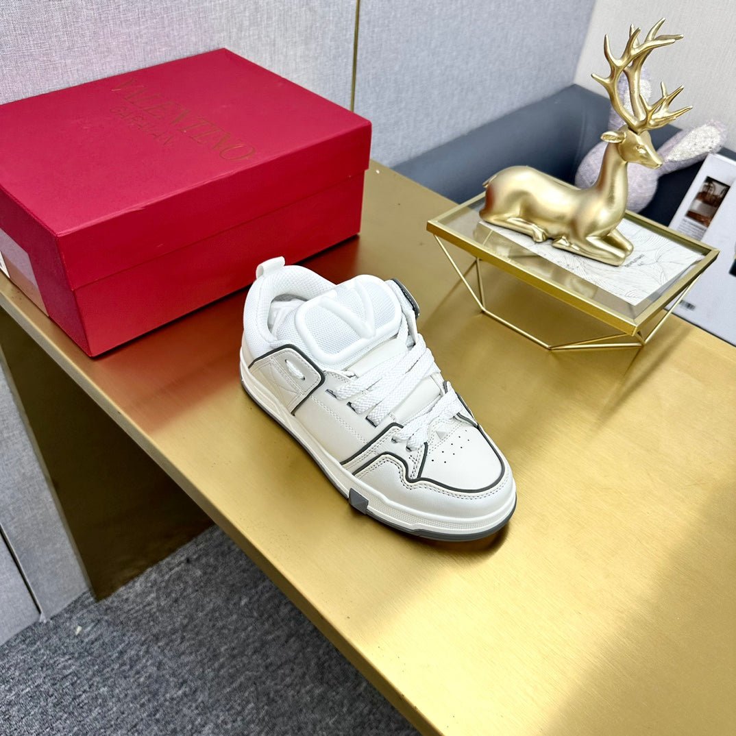 One Stud Sneaker Garavani Calfskin White Grey - Image 3