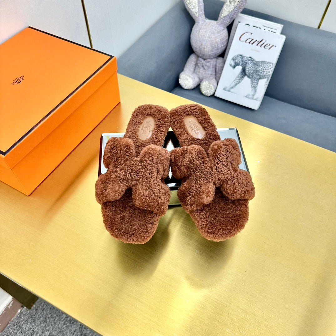 ORAN SHEARLING SANDALS UMBER BROWN - Image 4