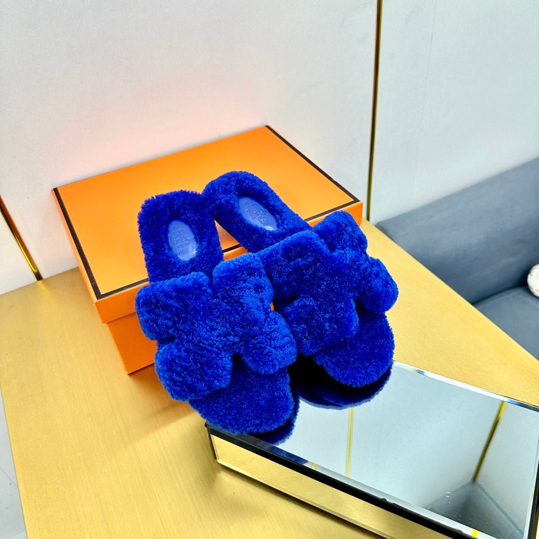 ORAN SHEARLING SANDALS INDIGO BLUE - Image 4