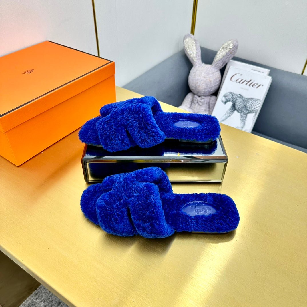 ORAN SHEARLING SANDALS INDIGO BLUE - Image 5