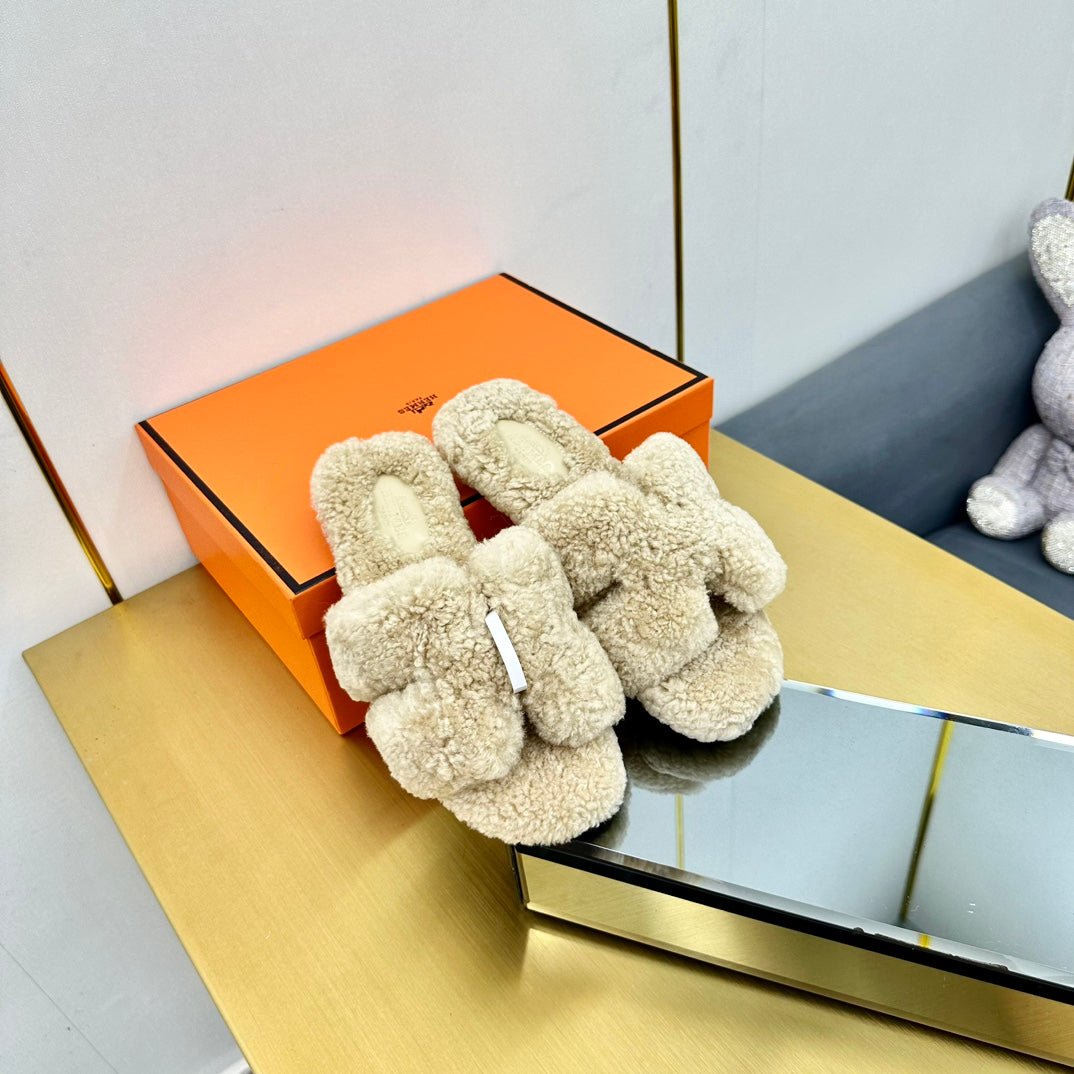 ORAN SHEARLING SANDALS ECRU TAN - Image 2