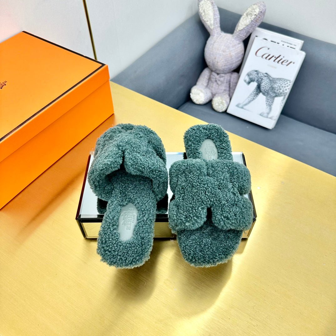 ORAN SHEARLING SANDALS FOREST GREEN - Image 7