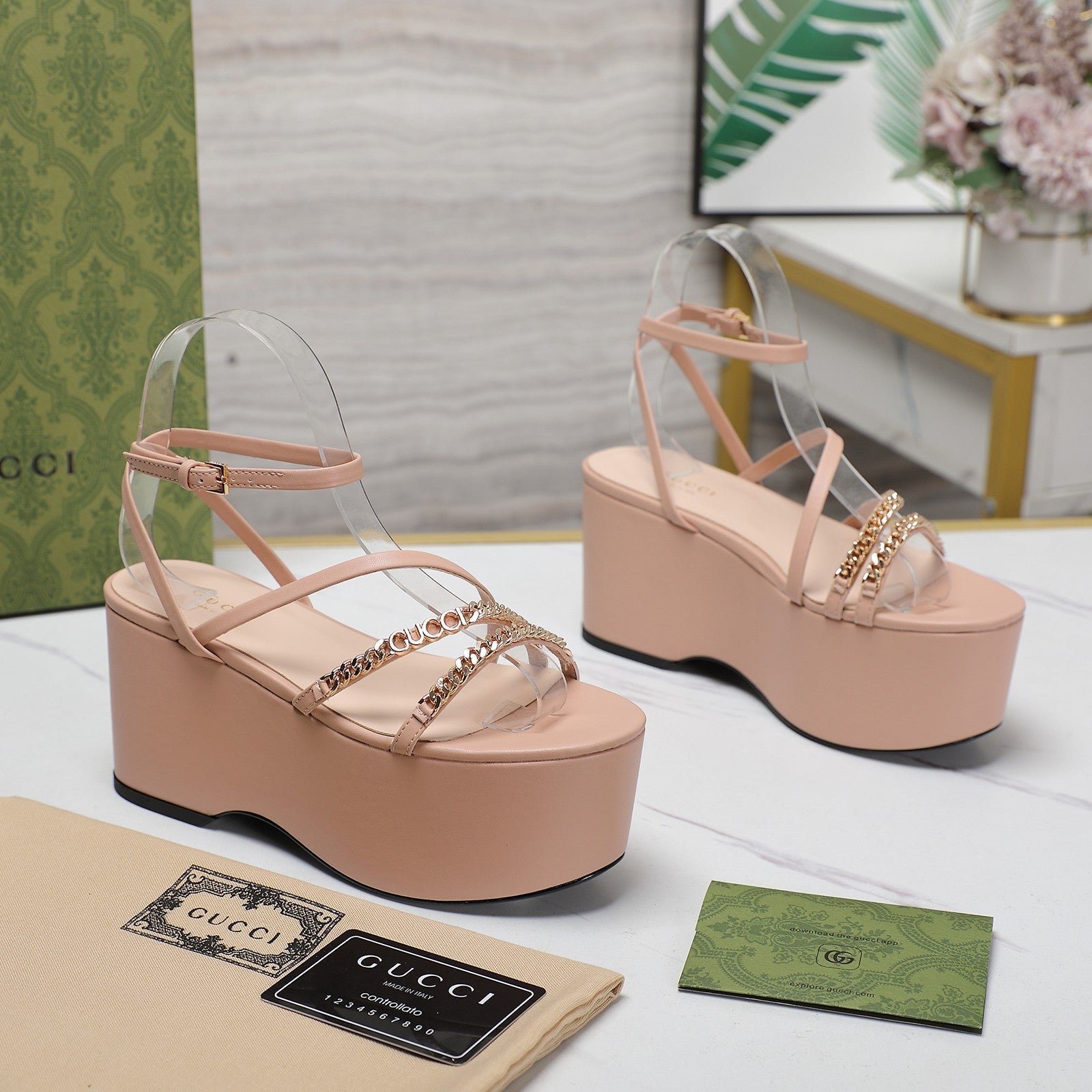 WEDGE PLATFORM IN LIGHT PINK SHEEPSKIN - Image 5