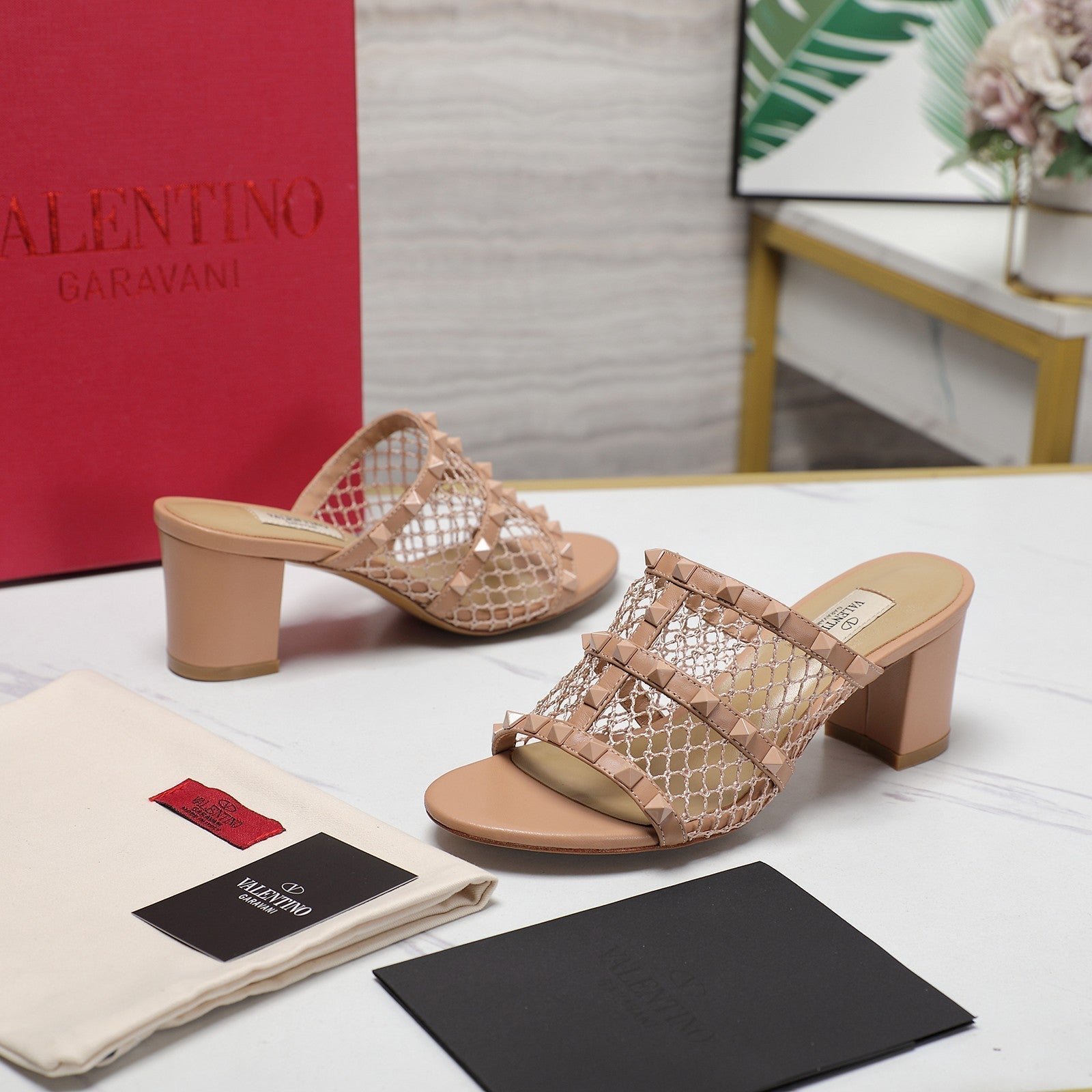 WOMEN'S BLACK ROCKSTUD DESERT SAND MESH SLIDER SANDAL WITH MATCHING STUDS 65 MM - Image 3