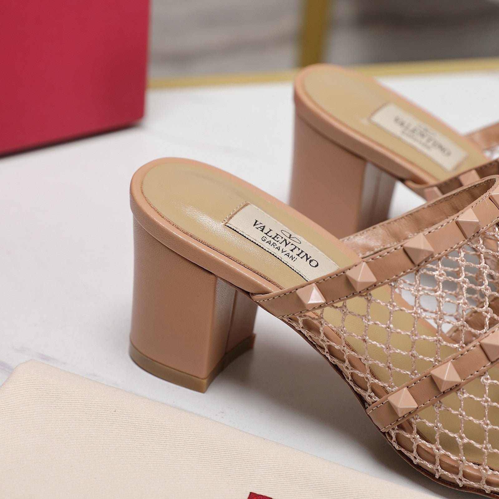 WOMEN'S BLACK ROCKSTUD DESERT SAND MESH SLIDER SANDAL WITH MATCHING STUDS 65 MM - Image 7