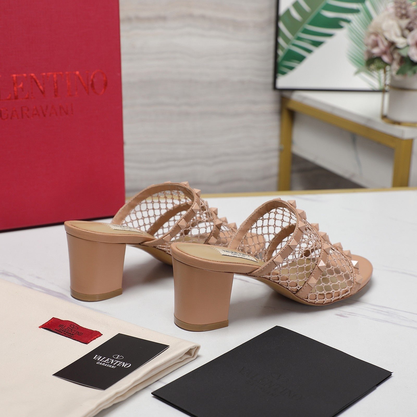 WOMEN'S BLACK ROCKSTUD DESERT SAND MESH SLIDER SANDAL WITH MATCHING STUDS 65 MM - Image 5