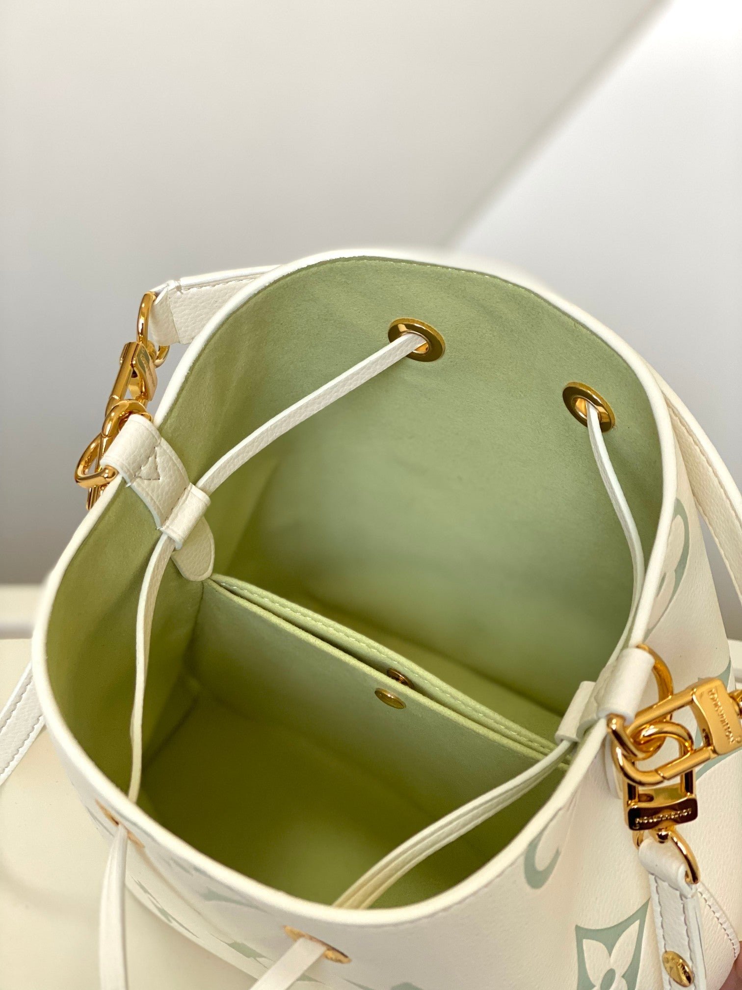 NEONOE BB 20 BIOCOLOR MONOGRAM CANVAS - Image 9