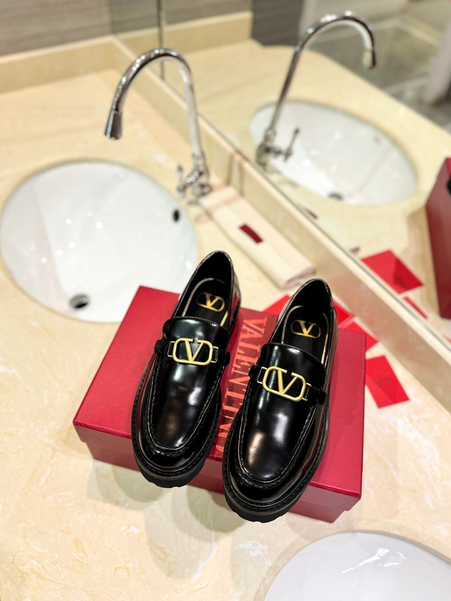 Vlogo Signature Black Calfskin Loafer - Image 5