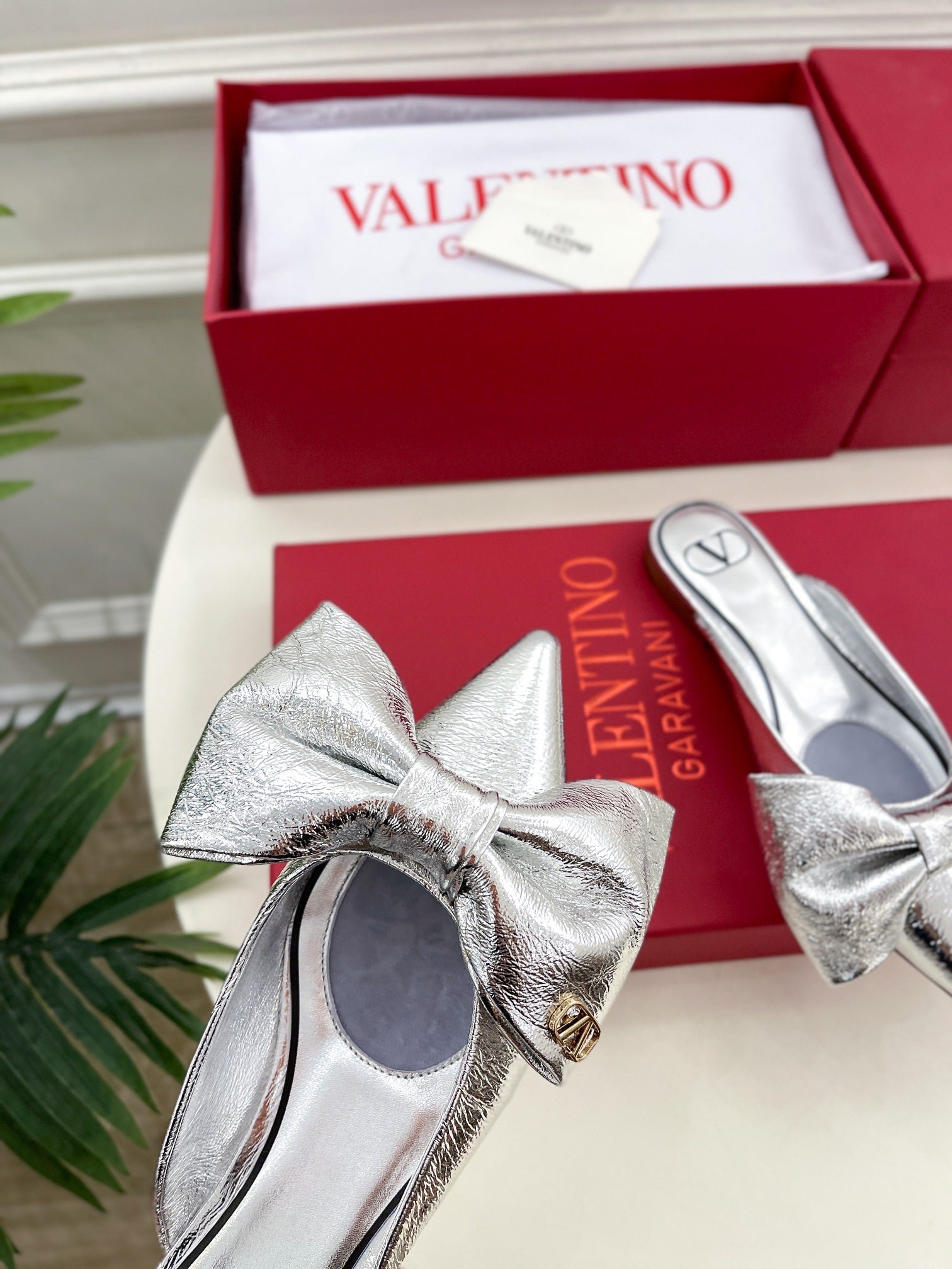 VLogo Bow Mules Women Silk Silver - Image 3