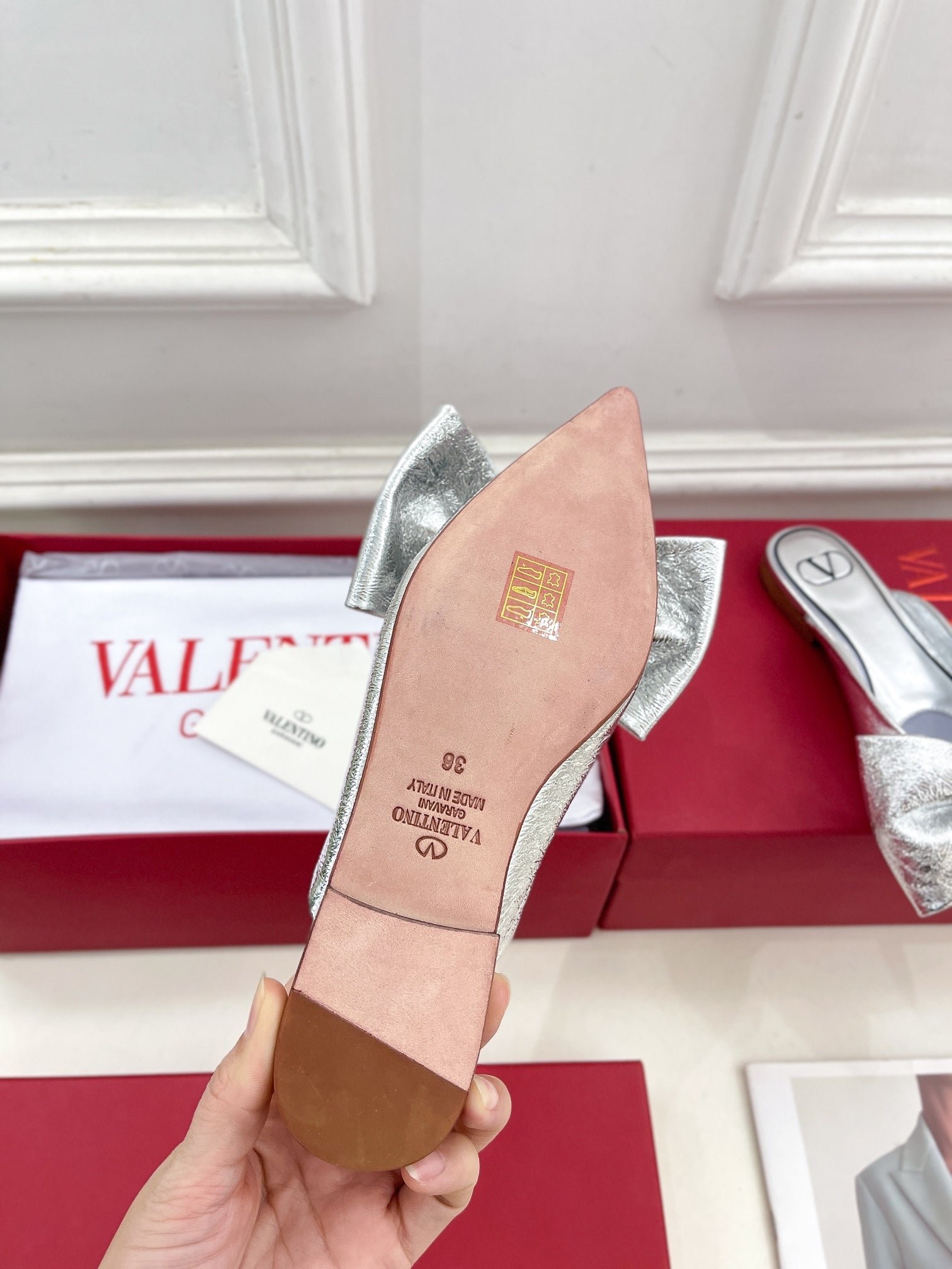 VLogo Bow Mules Women Silk Silver - Image 9