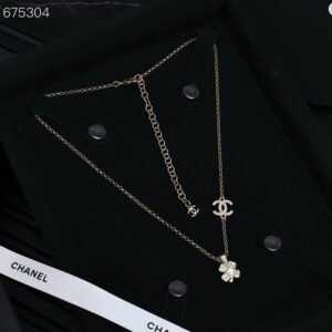 PENDANT NECKLACE FULL DIAMOND FOUR-LEAF CLOVER DOUBLE C IN GOLD