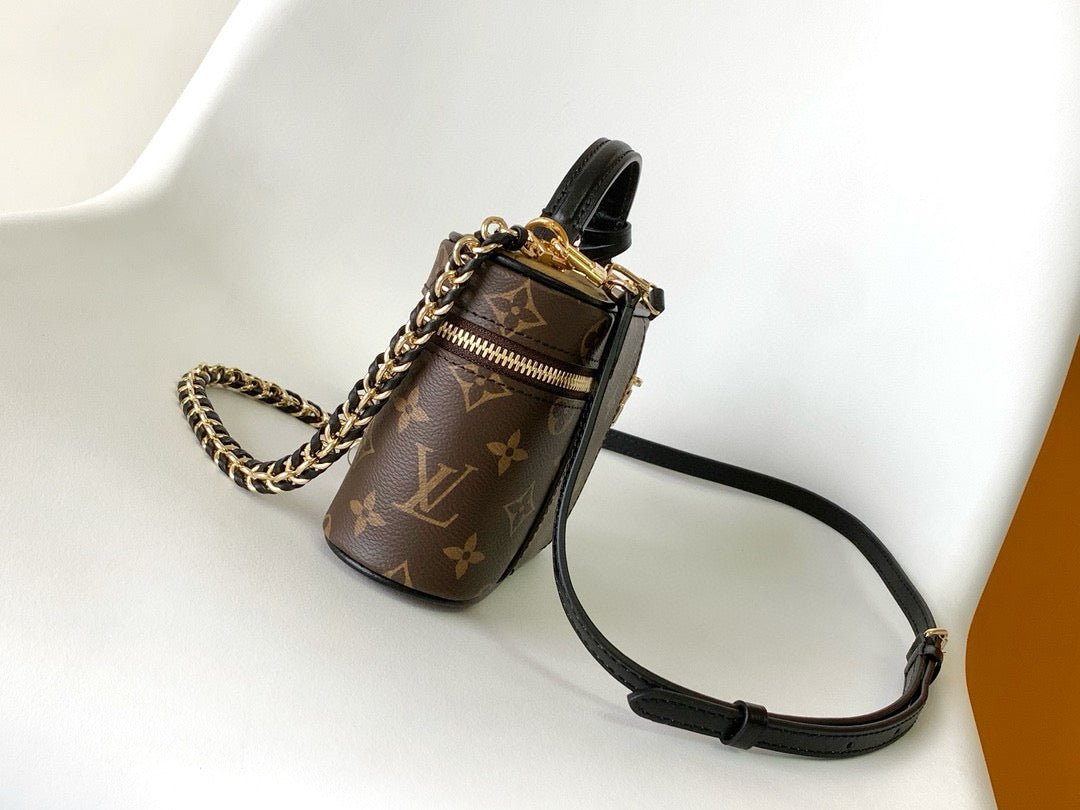VANITY CHAIN POUCH 19 MONOGRAM REVERSE CANVAS - Image 3